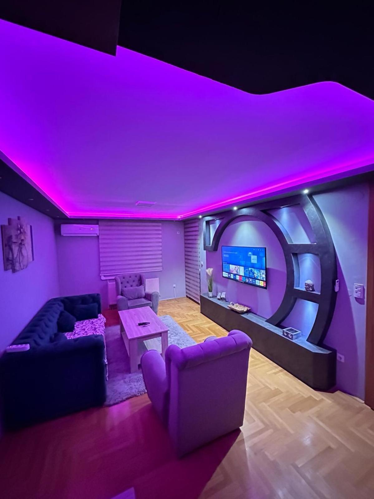 Apartman Lux S&V 1 Lukavica Istocno Sarajevo Hilandarska Centarアパートメント エクステリア 写真