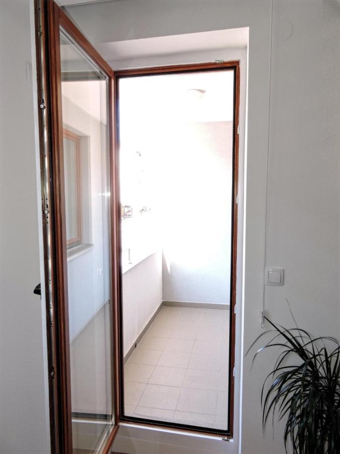 Apartman Lux S&V 1 Lukavica Istocno Sarajevo Hilandarska Centarアパートメント エクステリア 写真