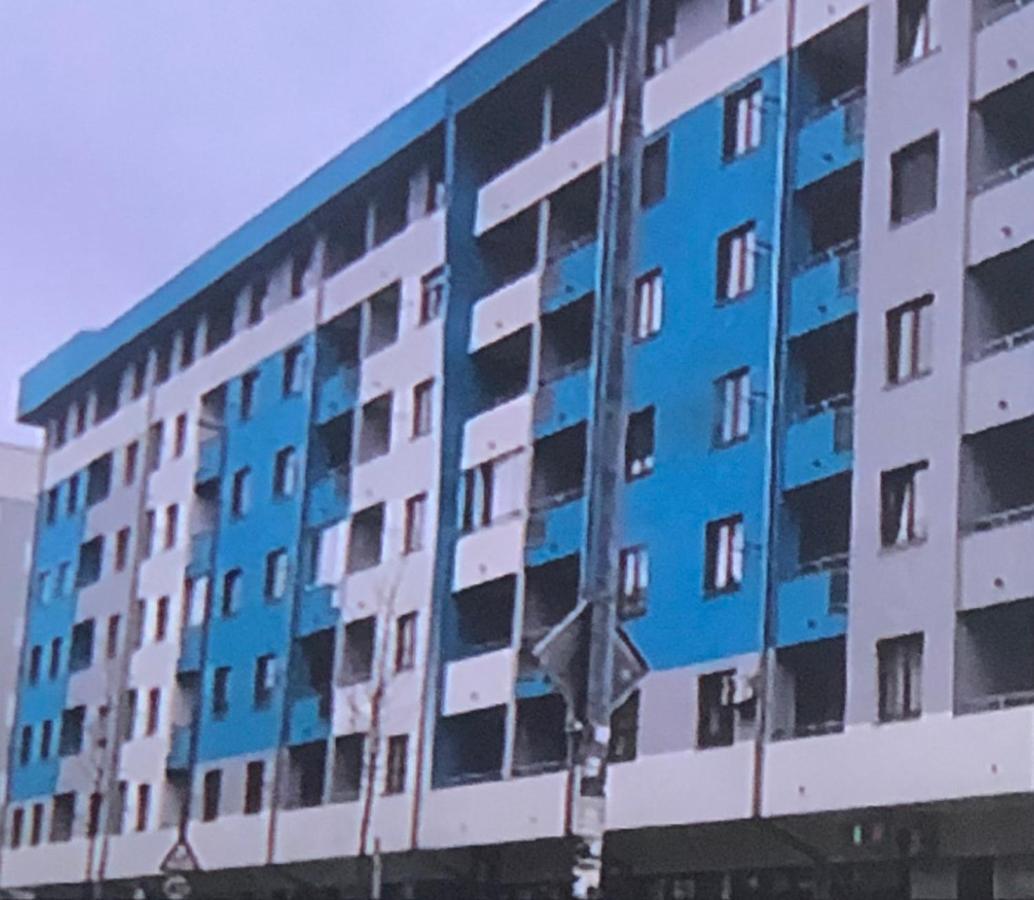 Apartman Lux S&V 1 Lukavica Istocno Sarajevo Hilandarska Centarアパートメント エクステリア 写真